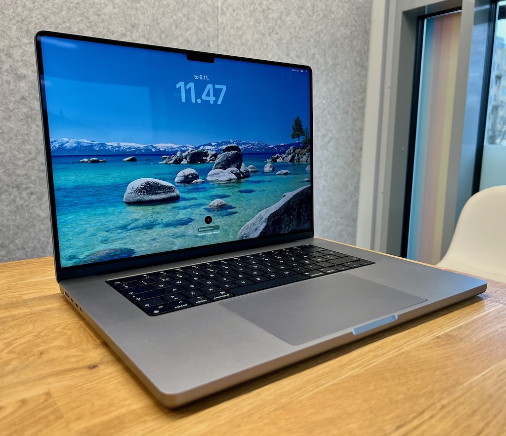 MacBook Pro 16 MacBook Pro 16